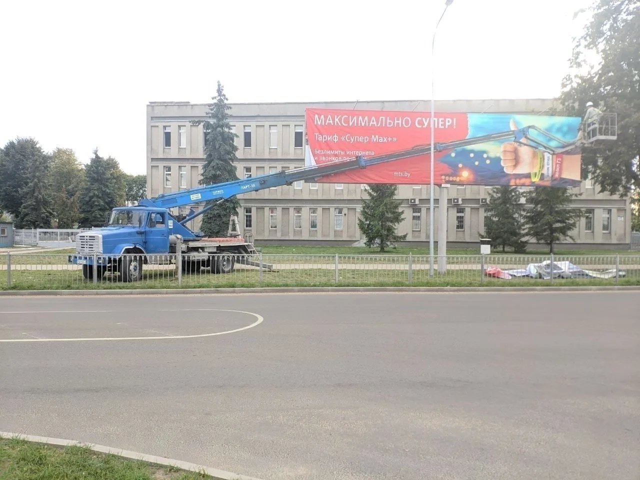 Ремонт кровли с применением телескопической вышки